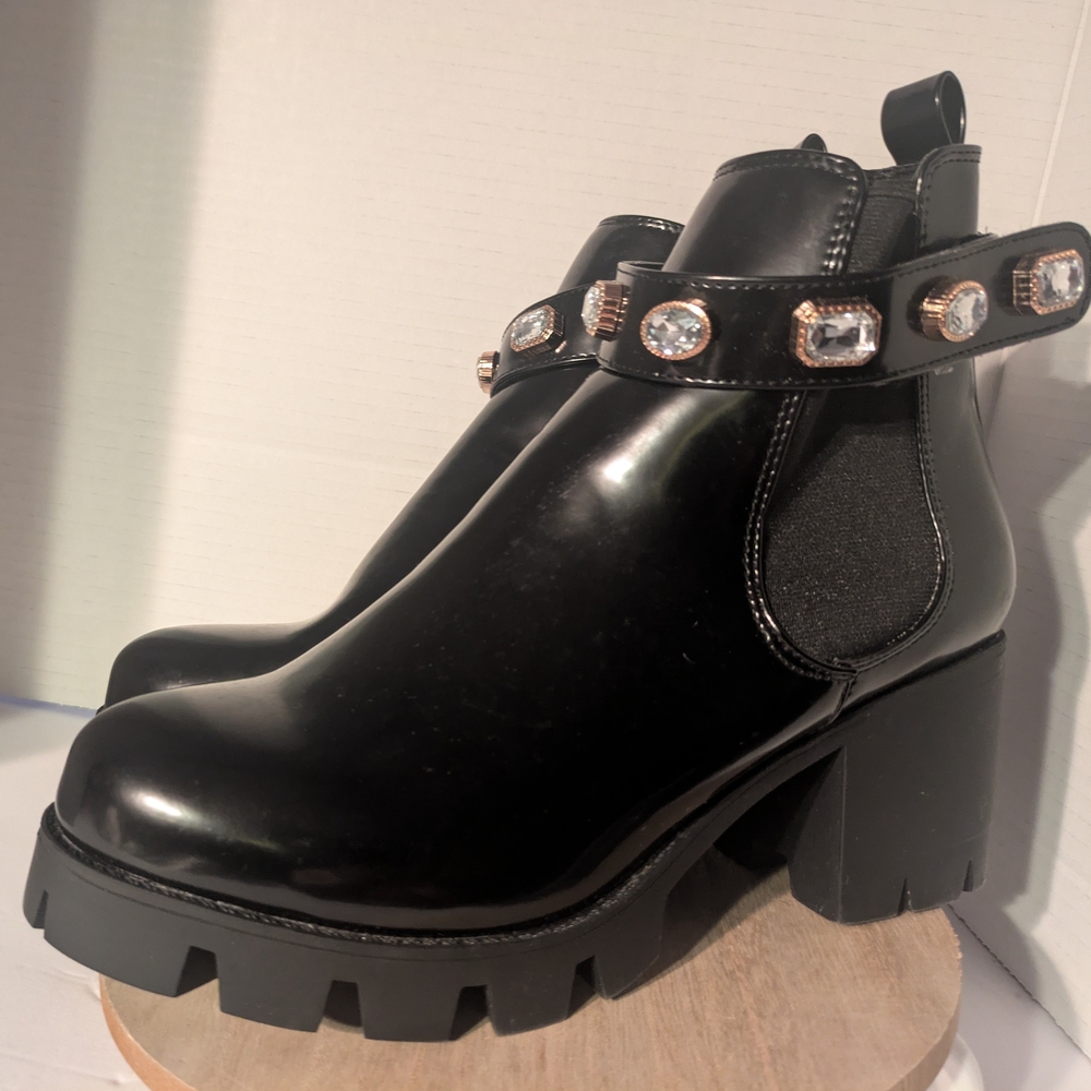 Elegant Black Ankle Boots with Gemstone Strap